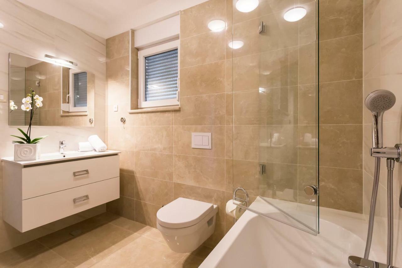 Villa Sweet Home Marija With Heated Pool Split Exterior foto